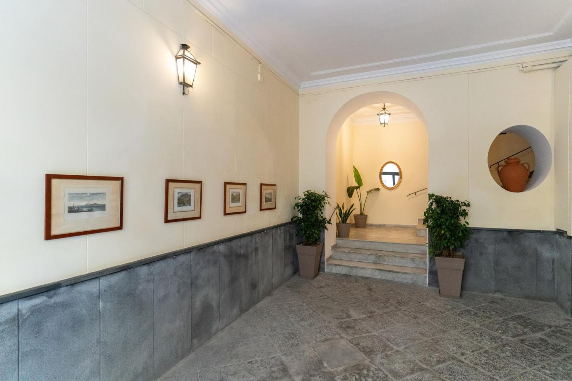 Aledo Boutique Apartments Неаполь Экстерьер фото